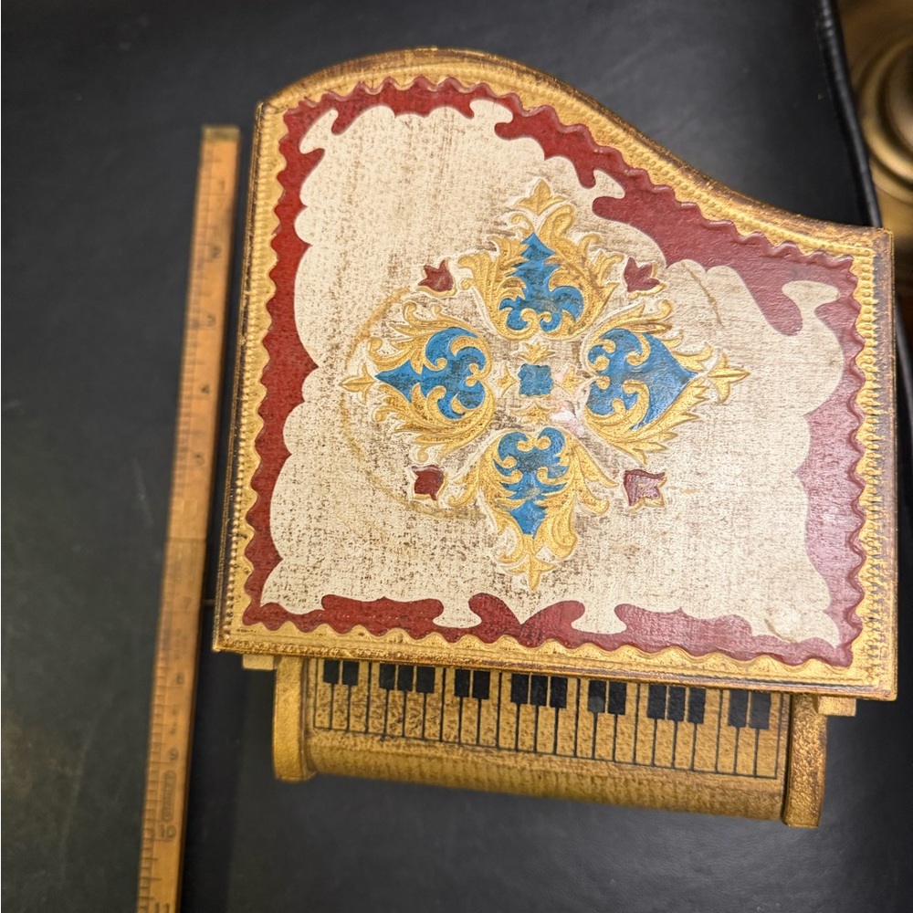 Vintage Italian Florentine Piano Music/Jewelry Box- works - Picture 3 of 9
